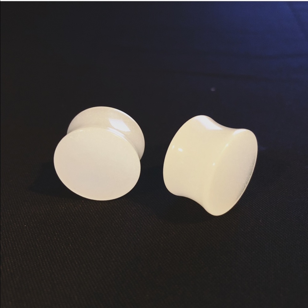 🌞5/8” Glow Acrylic Plugs